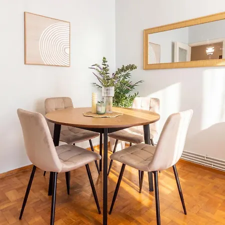 Urban Harmony Elegant 2br Living