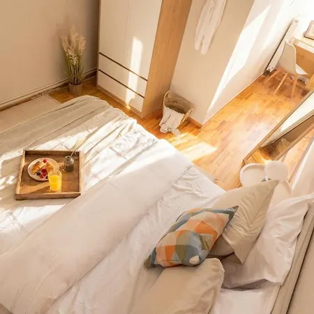 Urban Harmony Elegant 2br Living