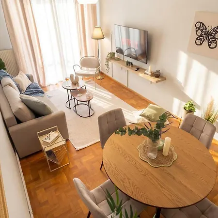 Urban Harmony Elegant 2br Living *